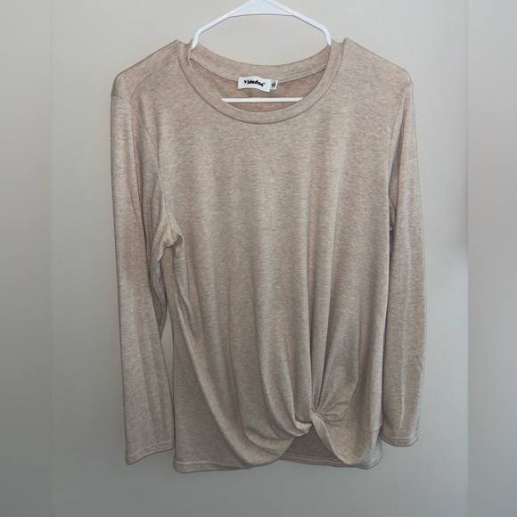 Long Sleeve. - Picture 1 of 2